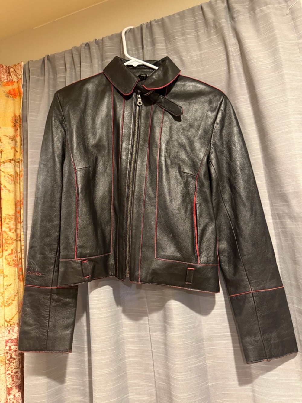 Vintage Women’s Medium Harley-Davidson Black Leather Jacket with Red Piping